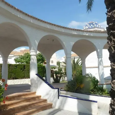 Holiday home Pretty With Private Garden